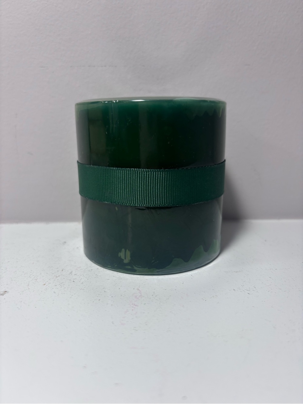 White Barn The Perfect Christmas Tree Scented Pillar Candle 3x3 New - Picture 3 of 5